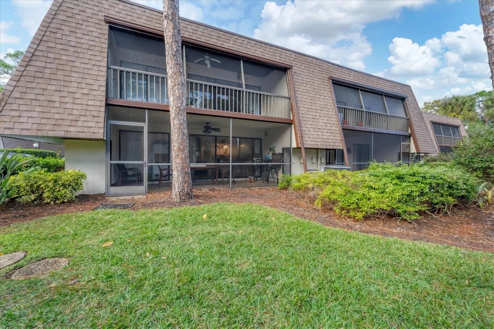 4602 RINGWOOD MDW #13, #13