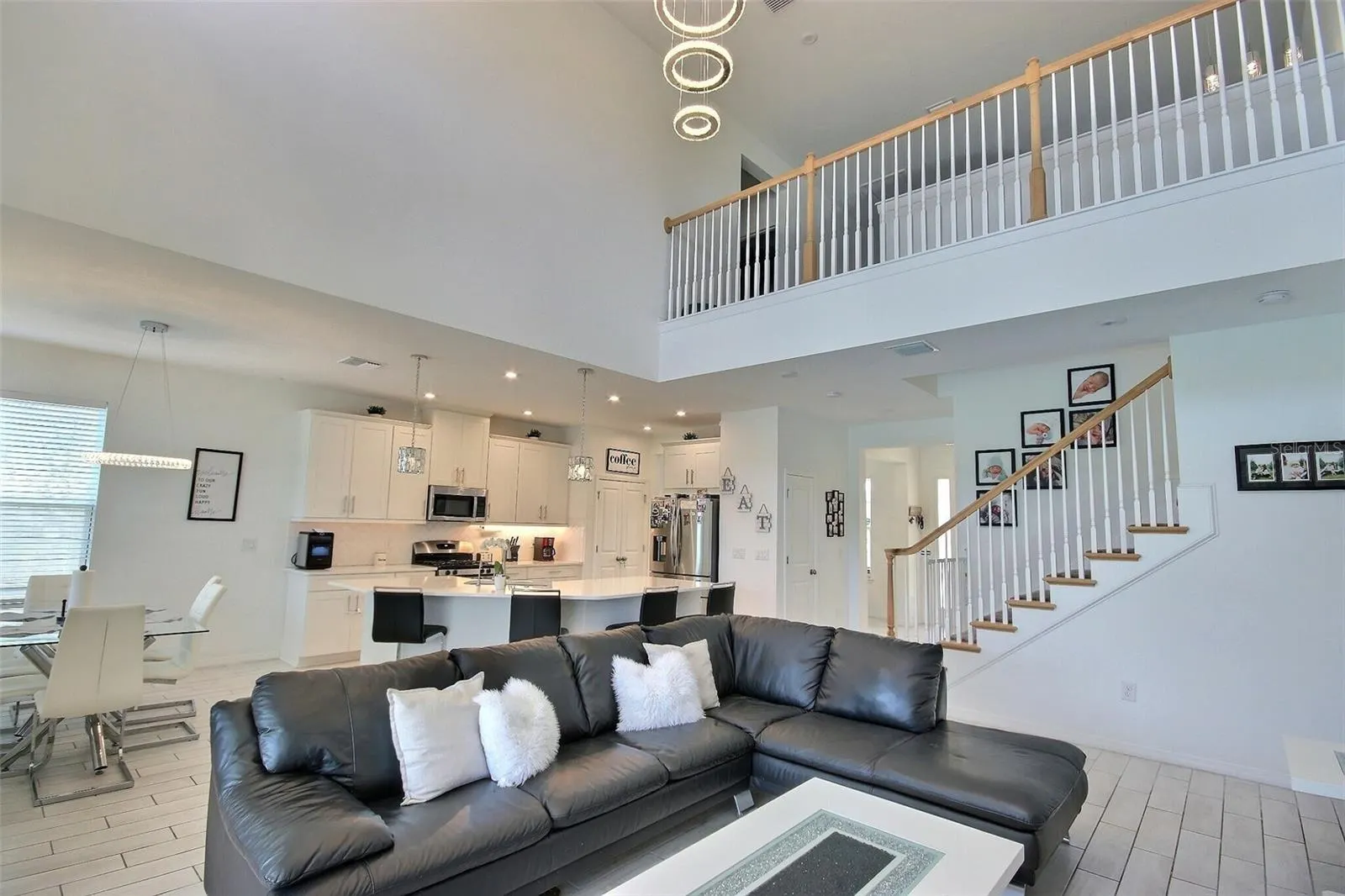 10567 PIEDRA DR