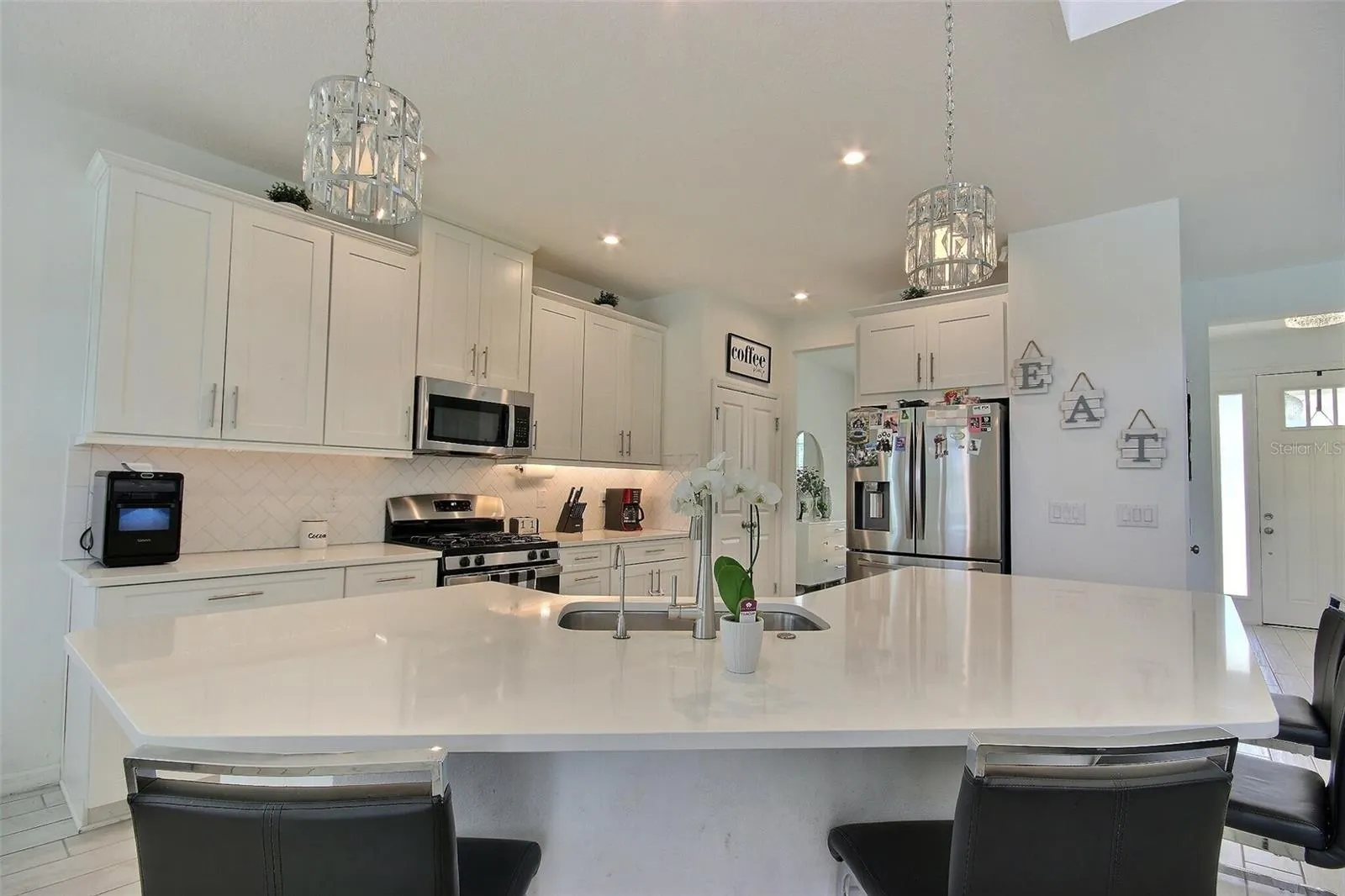 10567 PIEDRA DR
