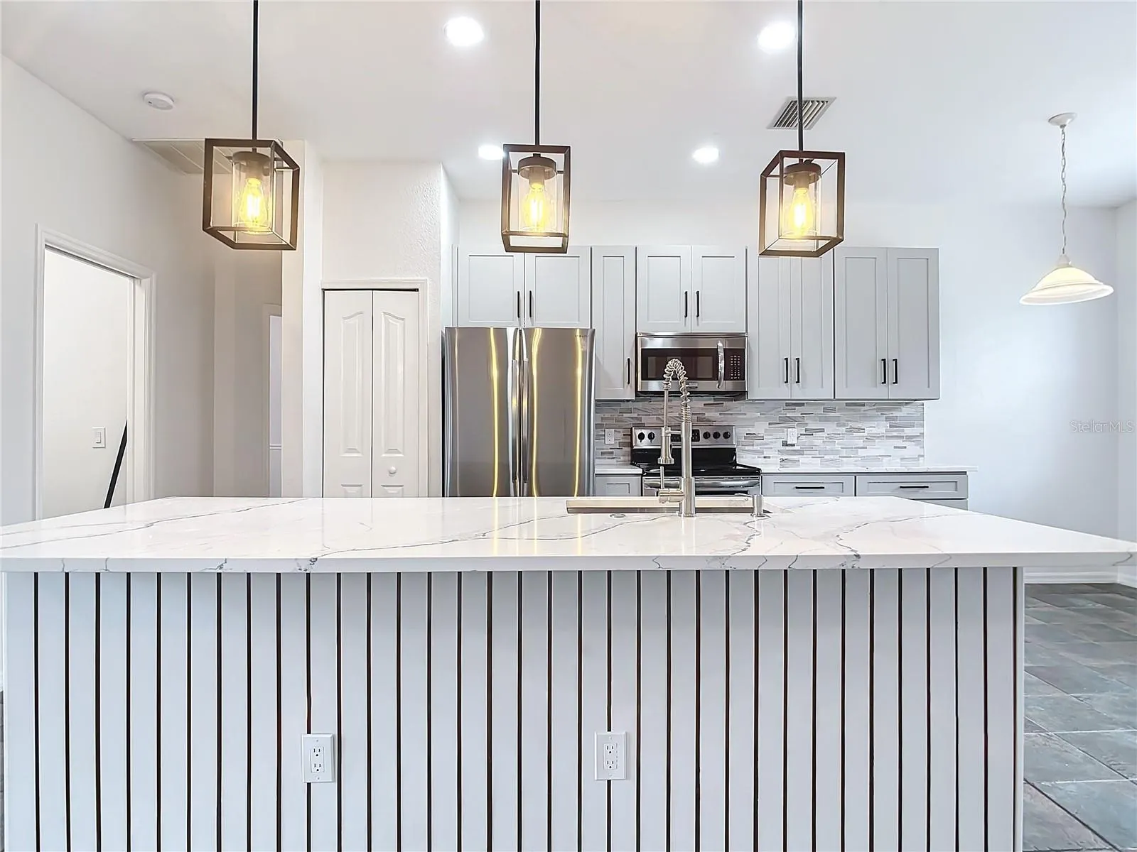 3797 ACORN ST