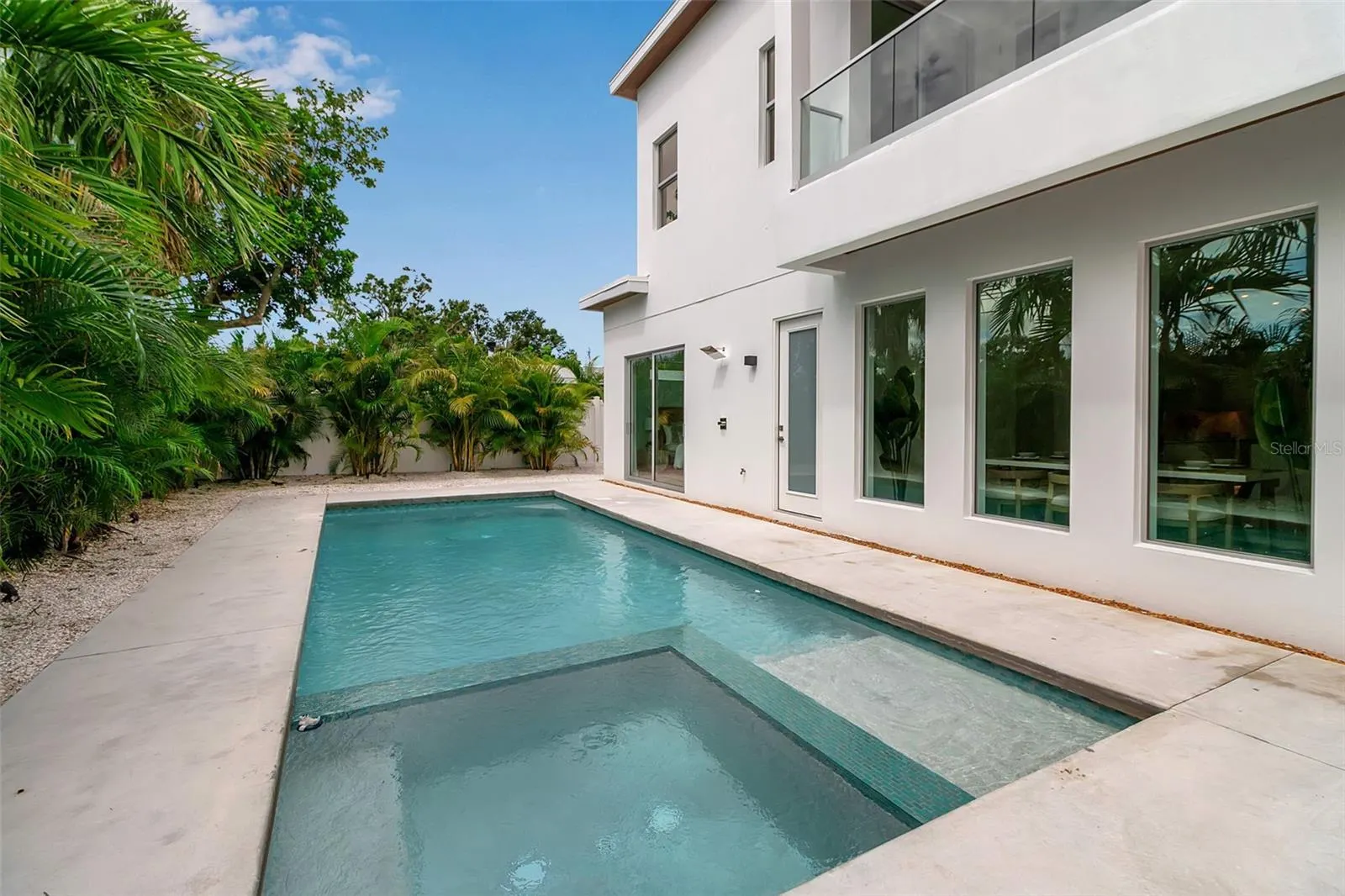 2532 FRUIT TREE DR