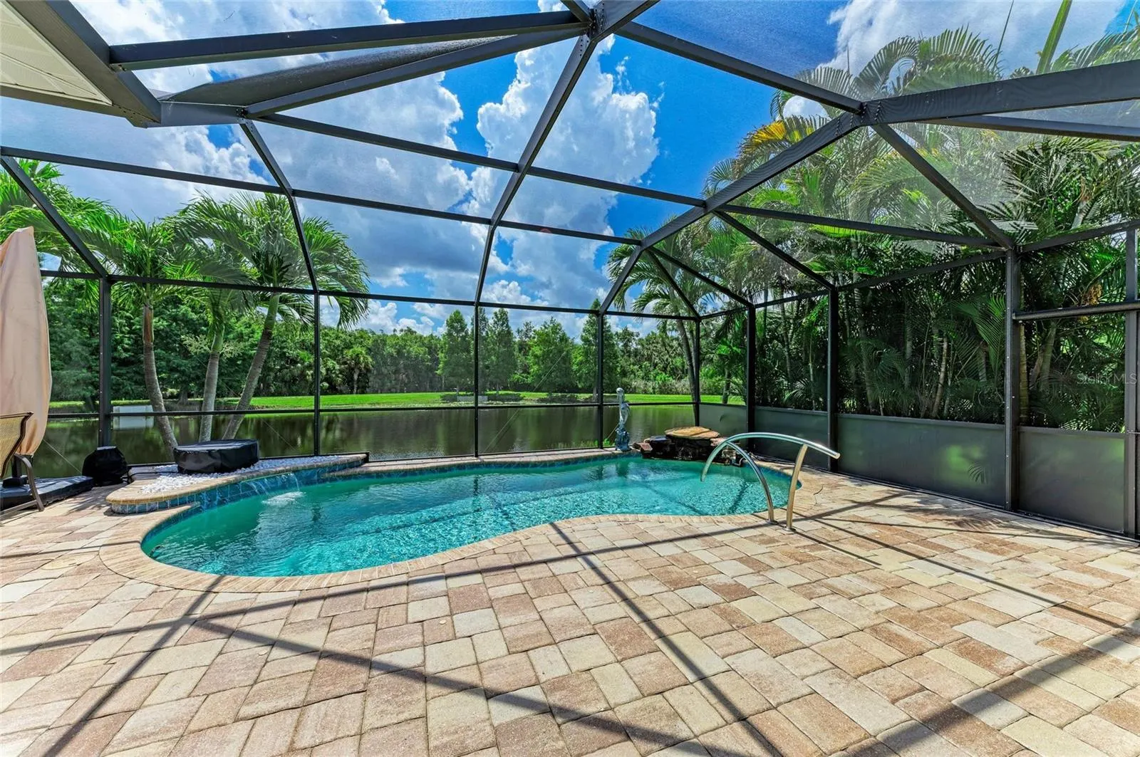 4720 WOODBROOK DR