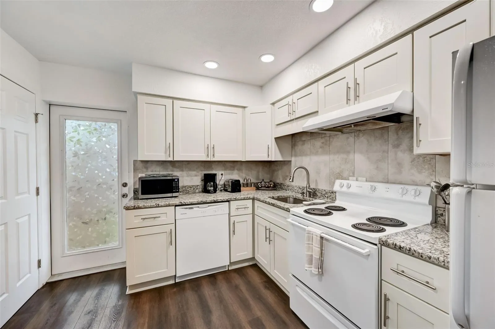 618 S OSPREY AVE