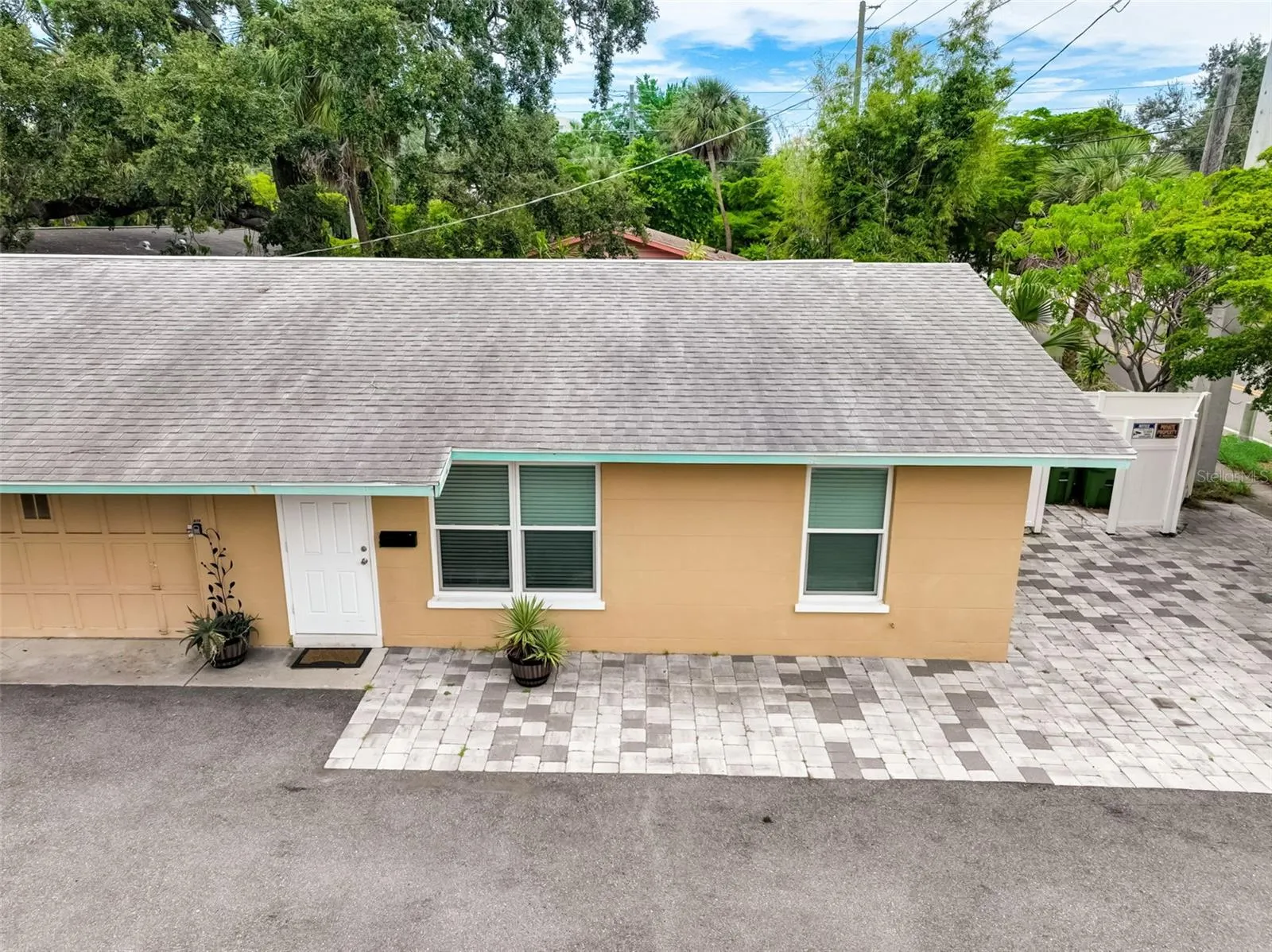 618 S OSPREY AVE