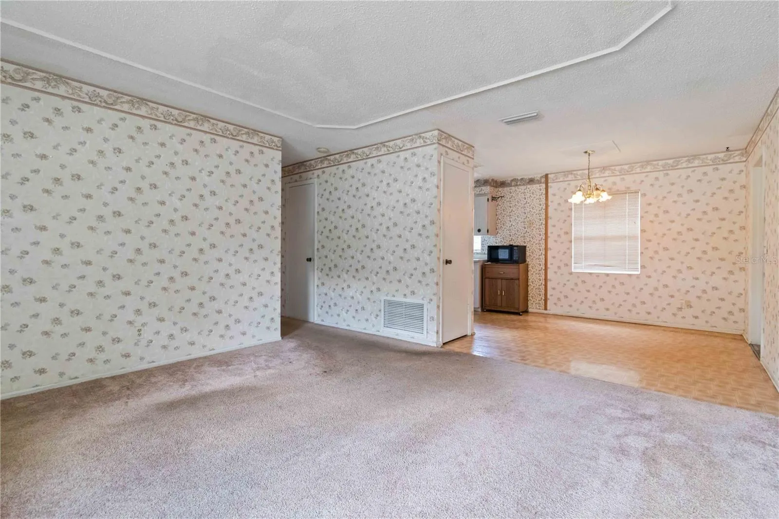 8309 TUPELO DR