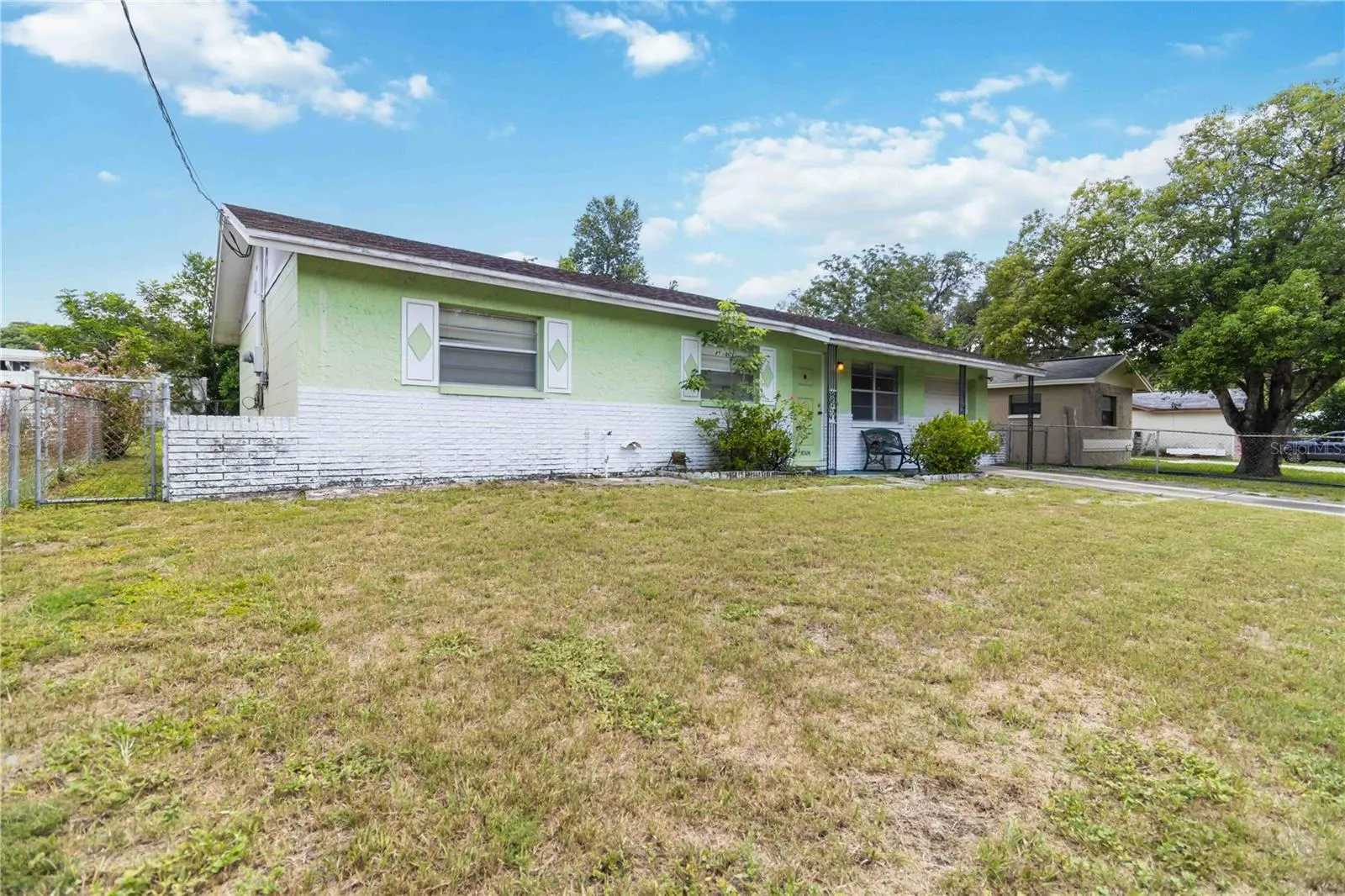 8309 TUPELO DR