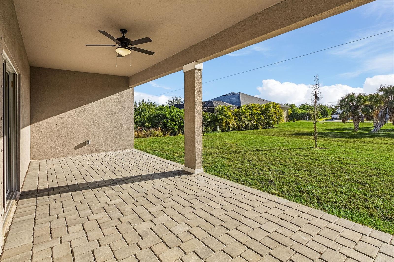 9189 SPRING CIR