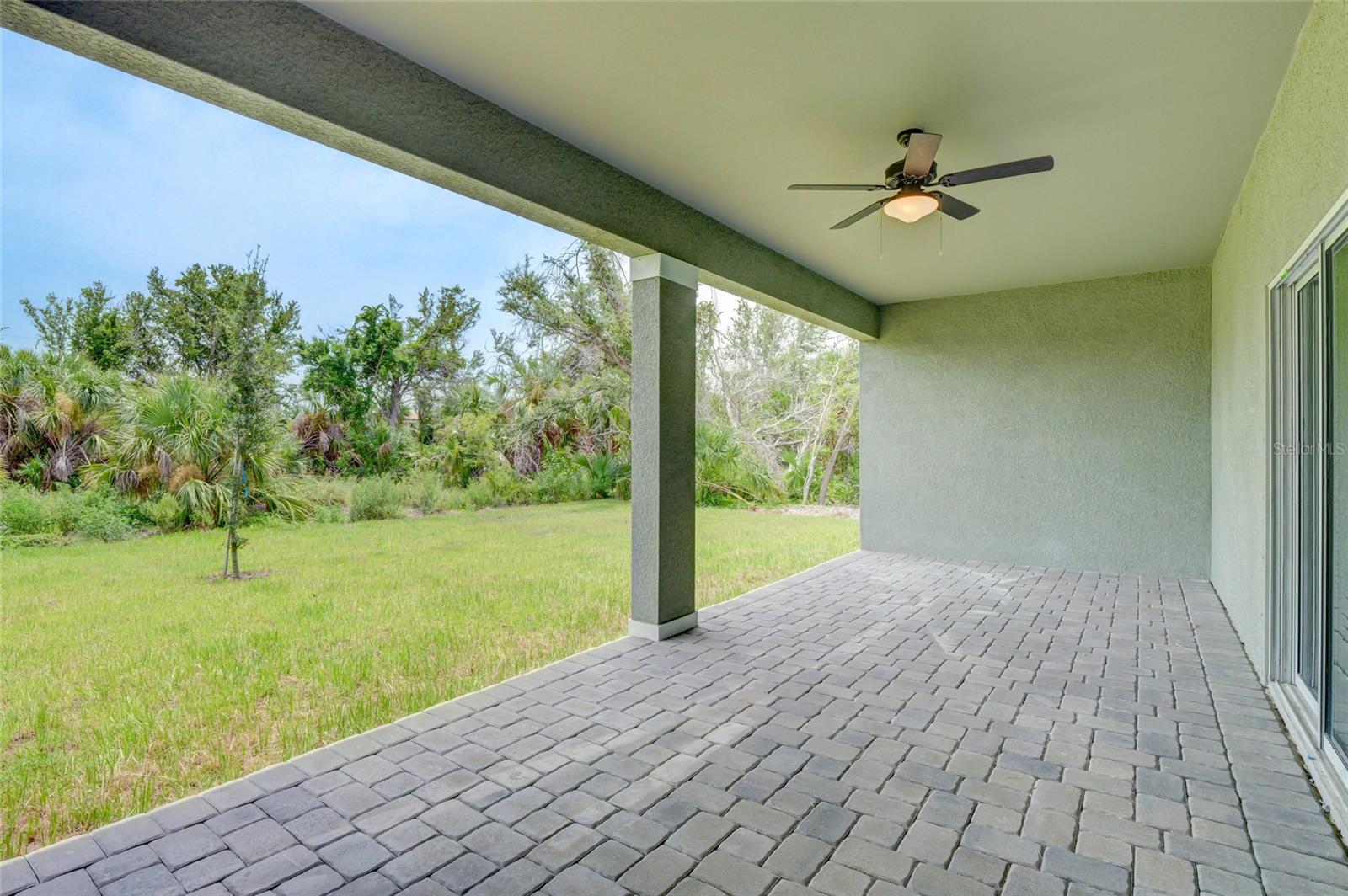 9285 NASTRAND CIR