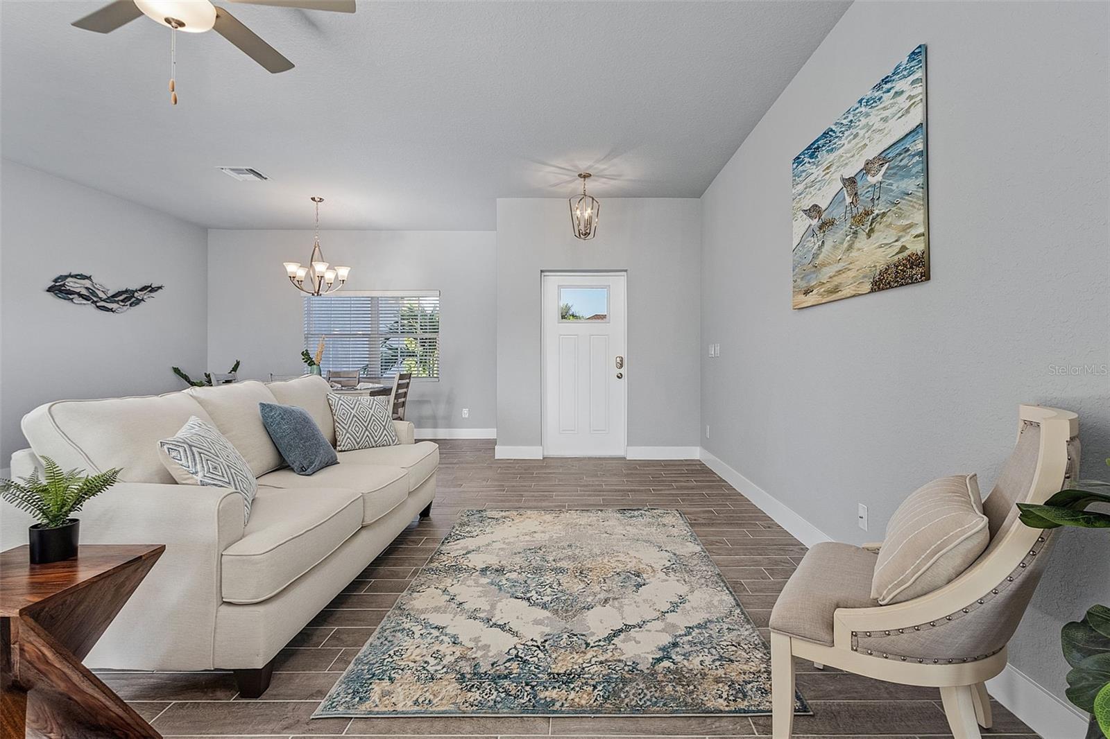 9285 NASTRAND CIR