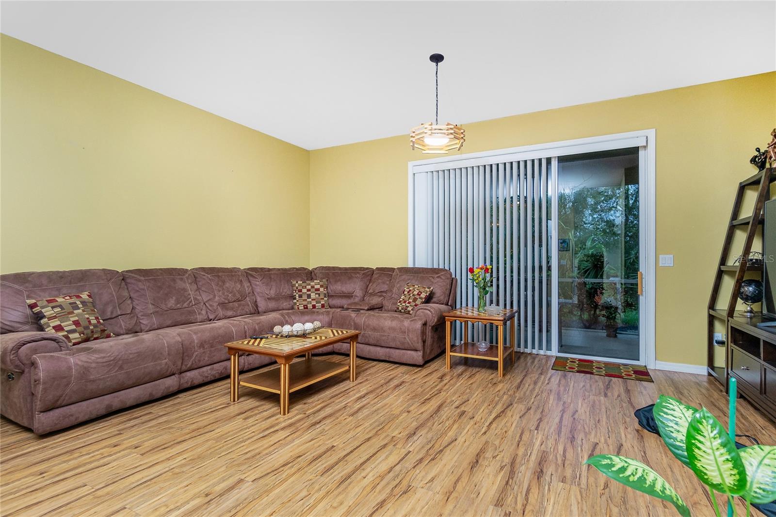 1157 JONAH DR