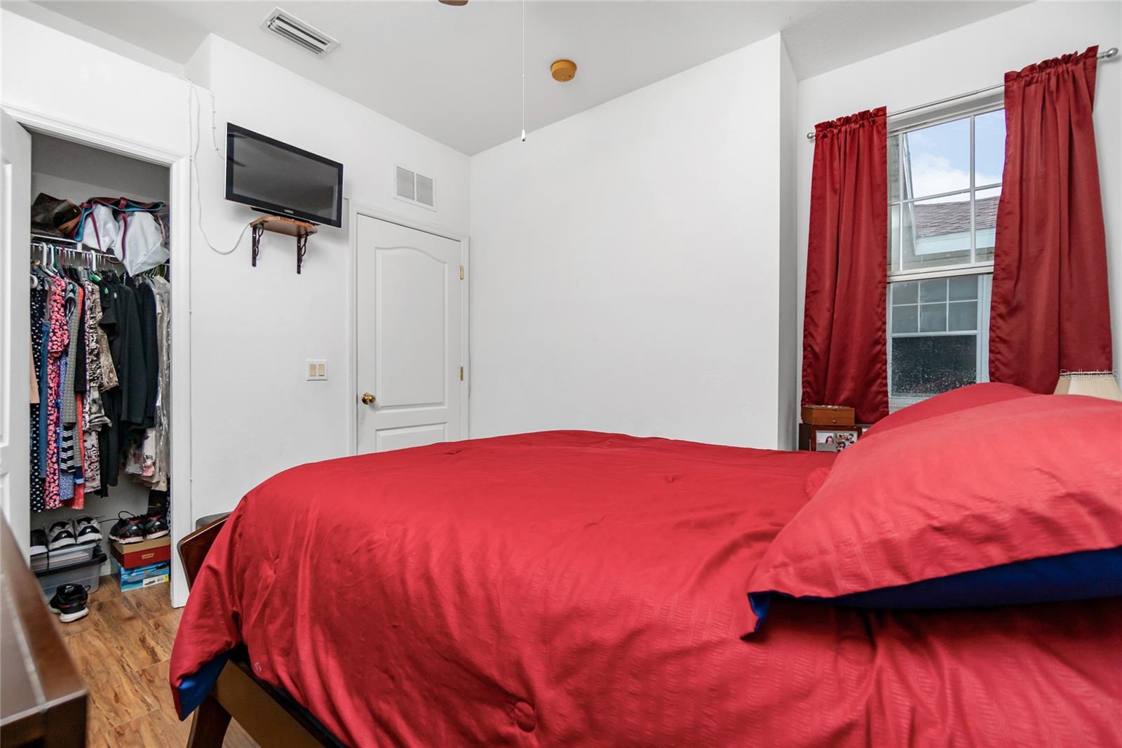 1157 JONAH DR