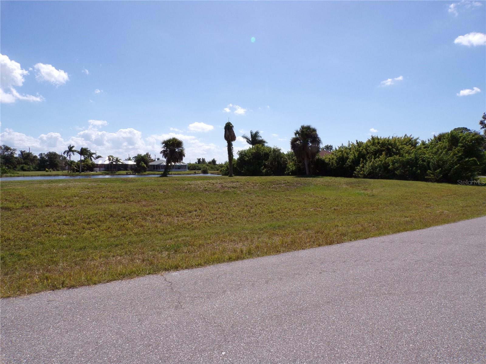 201 REDWOOD RD