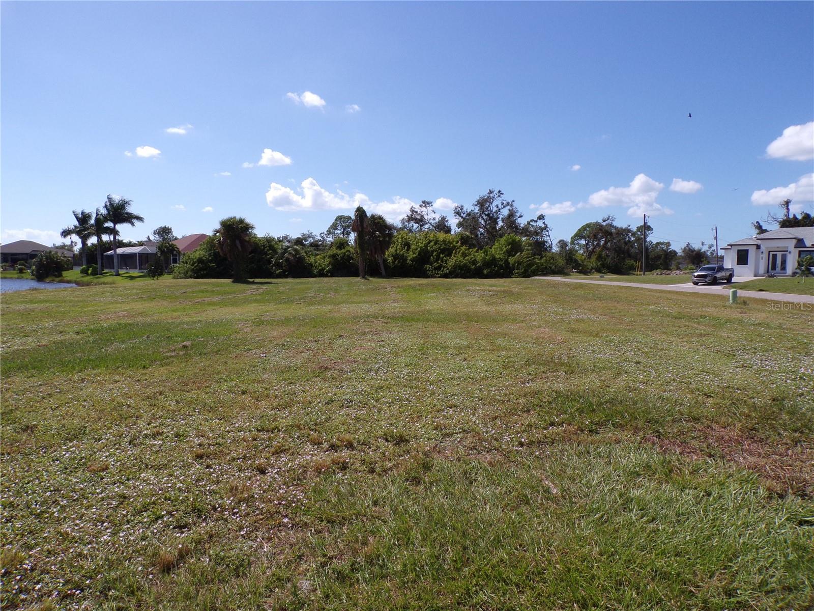 201 REDWOOD RD