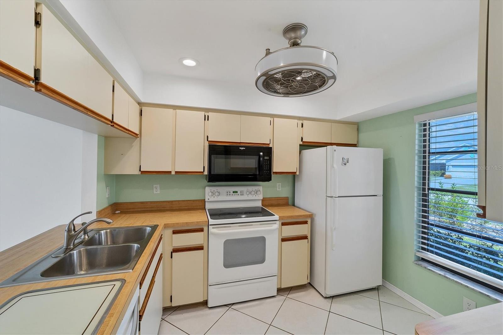 244 MARK TWAIN LN