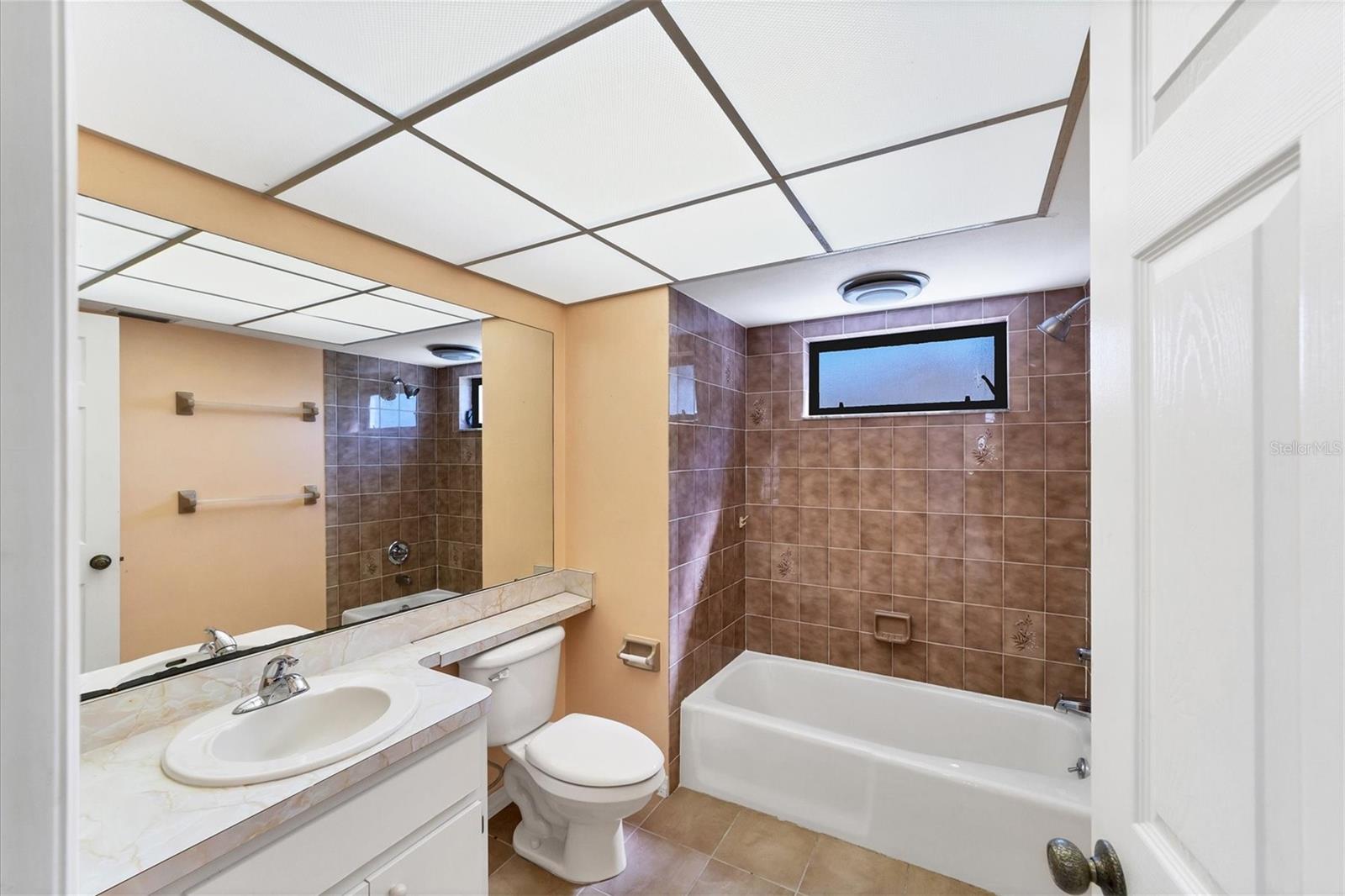 244 MARK TWAIN LN