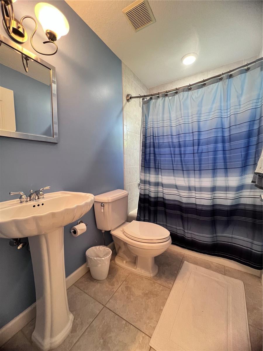 15 SPORTSMAN CT