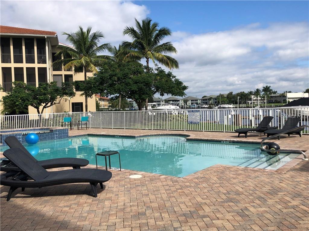 3322 PURPLE MARTIN DR #121, #121