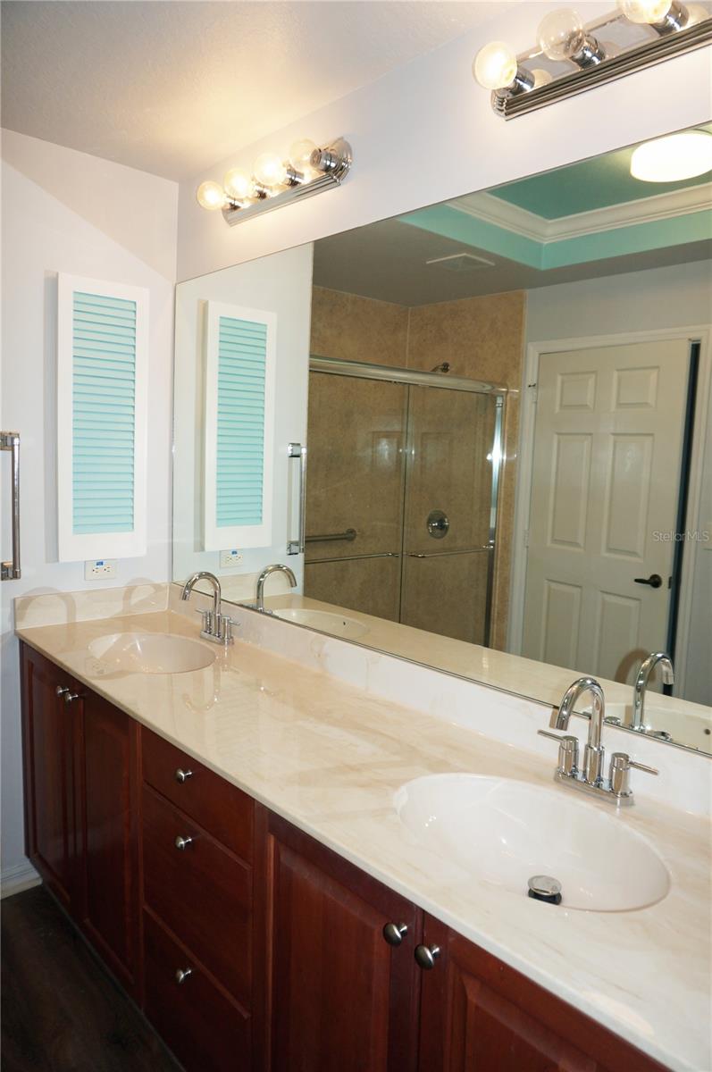 3322 PURPLE MARTIN DR #121, #121