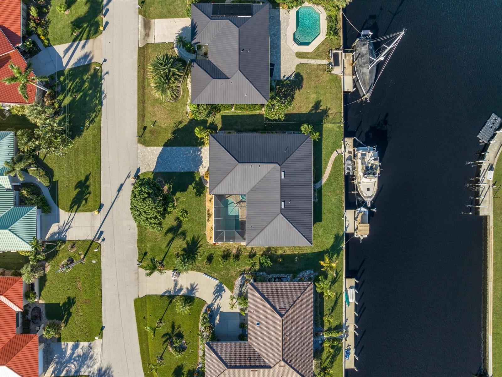 2816 VIA PALOMA DR
