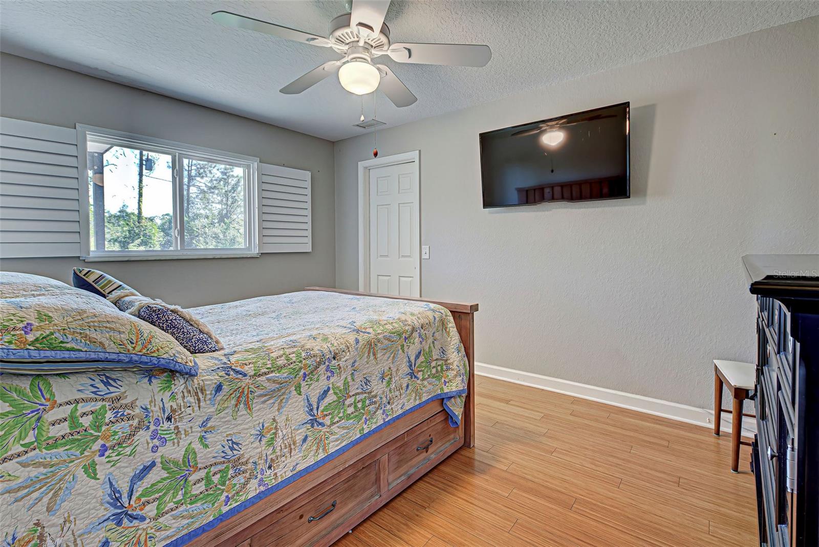 2508 TROPICAIRE BLVD