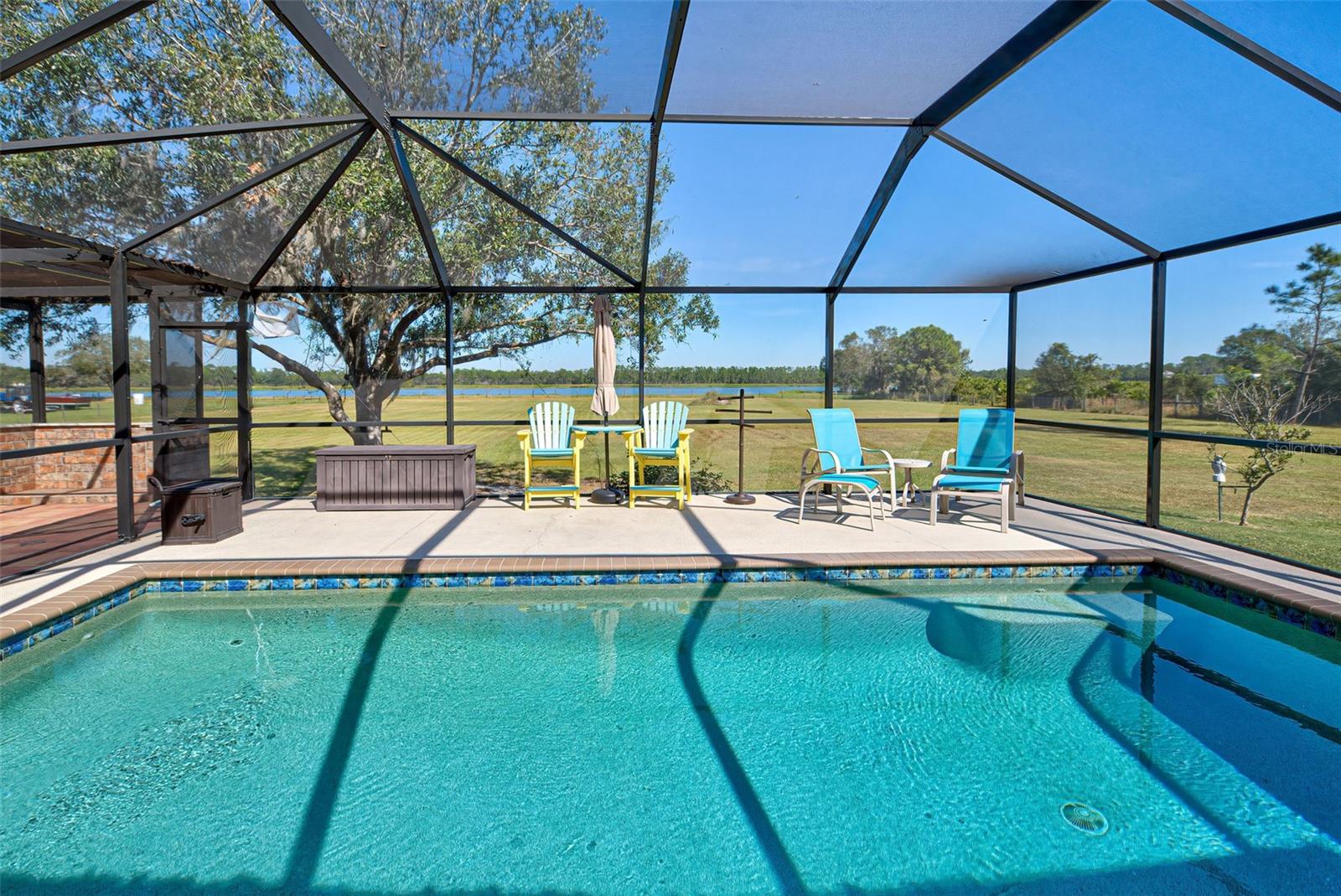 2508 TROPICAIRE BLVD