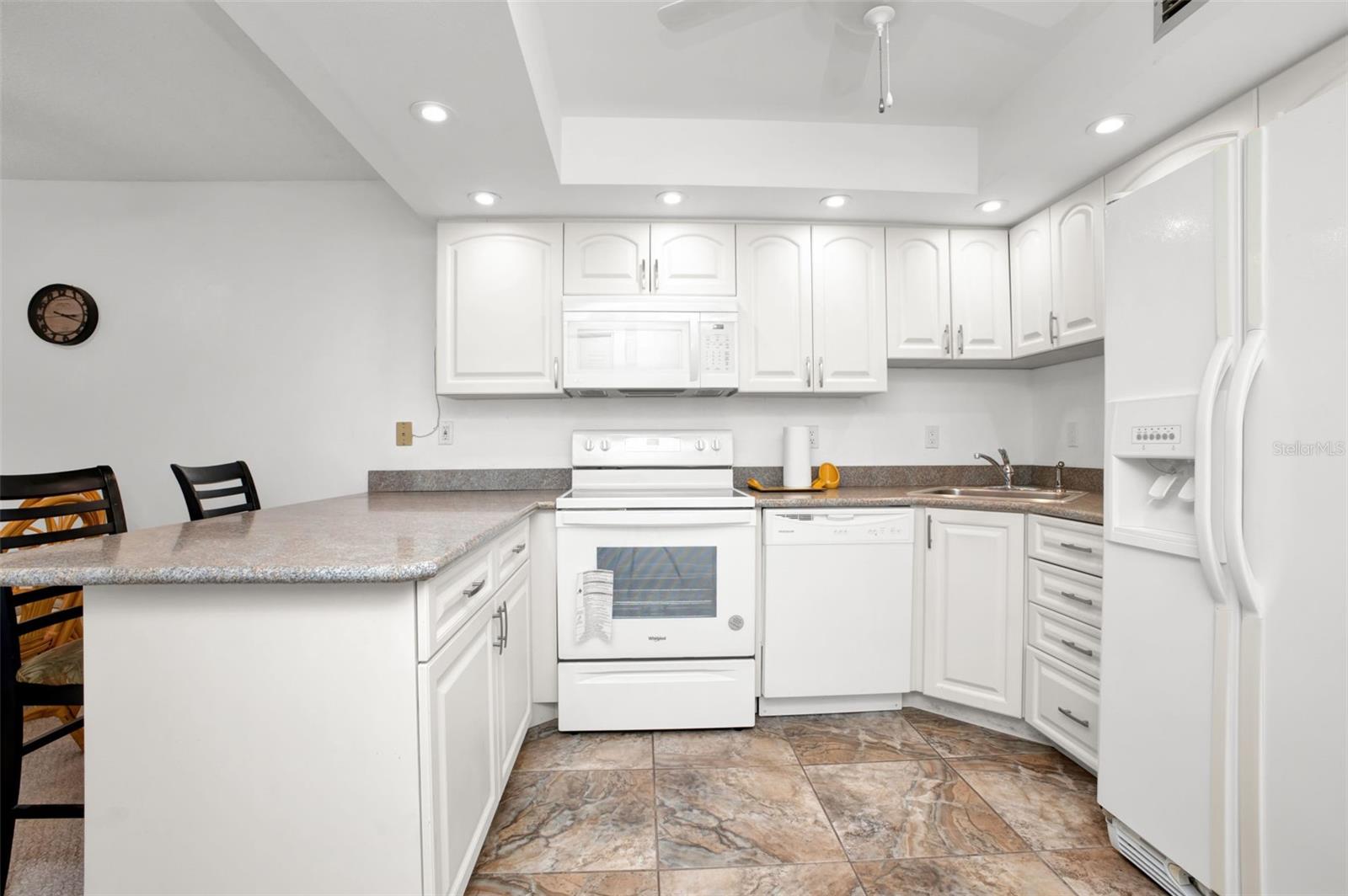 2300 AARON ST #109, #109