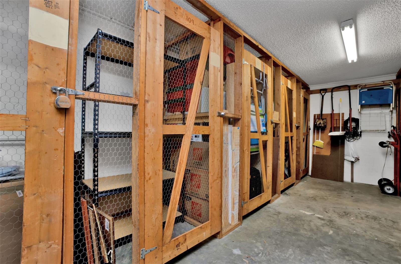 2300 AARON ST #109, #109