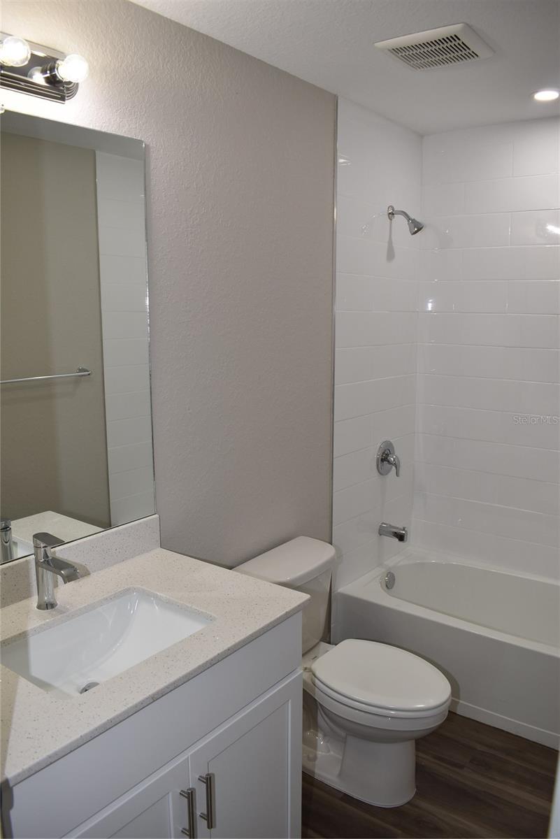 289 AUSTRALIAN DR