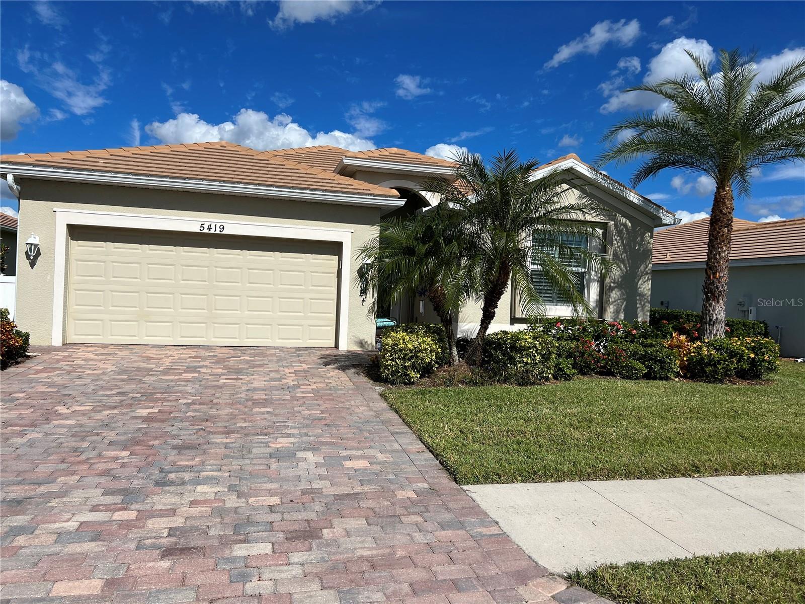 5419 GRAND CYPRESS BLVD