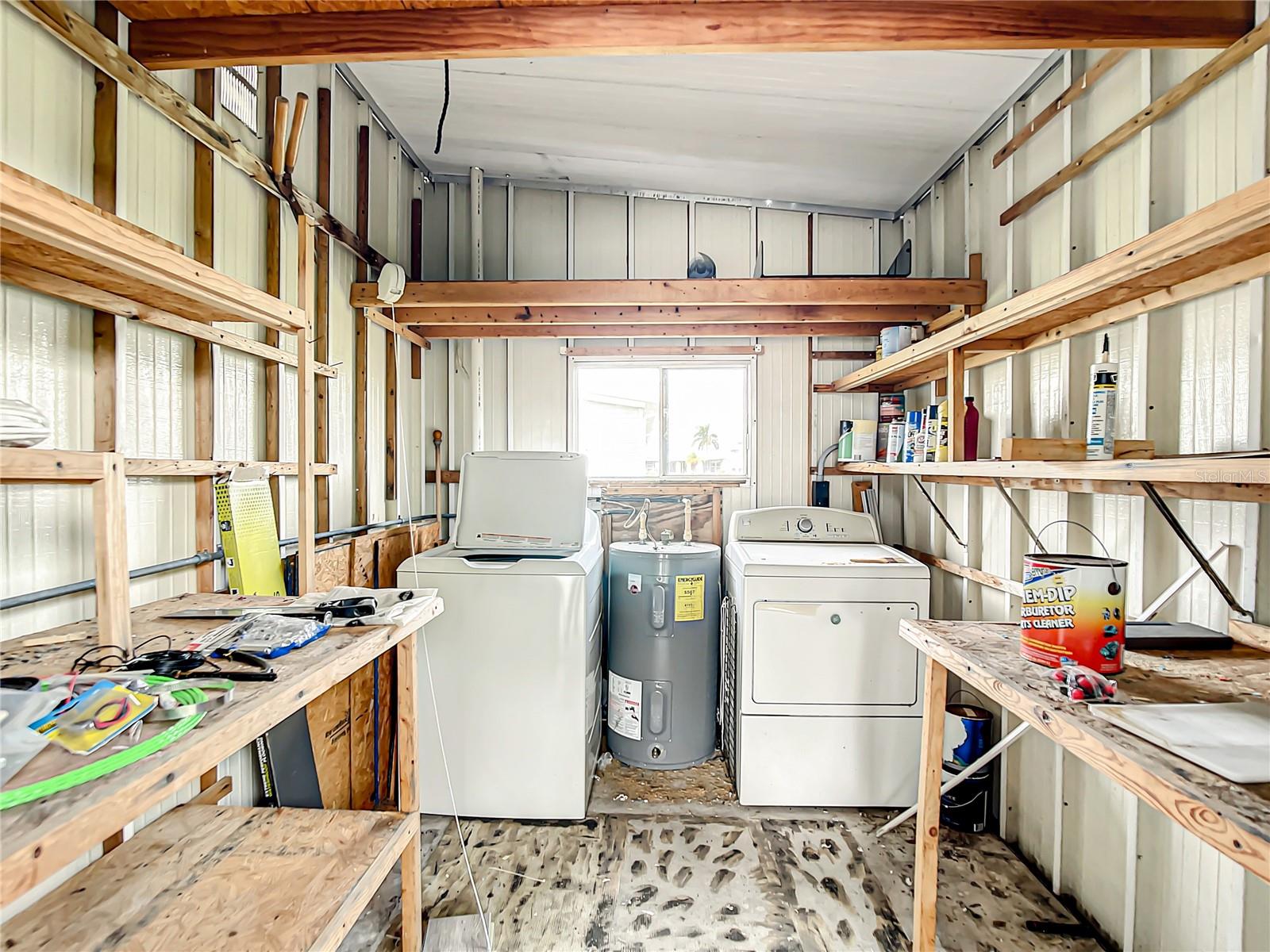 33 CASTAWAY CT