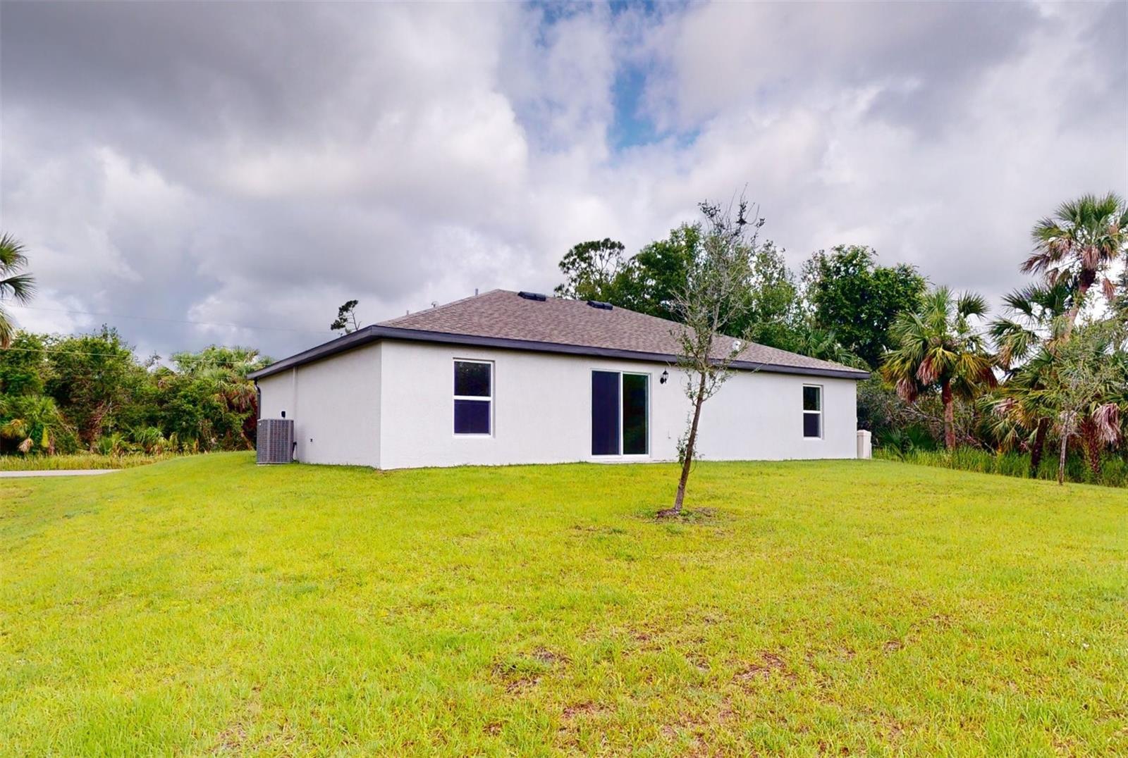 4846 BUTTERFLY LN