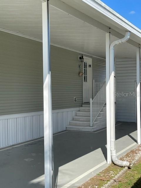 621 GLORIOSA DR
