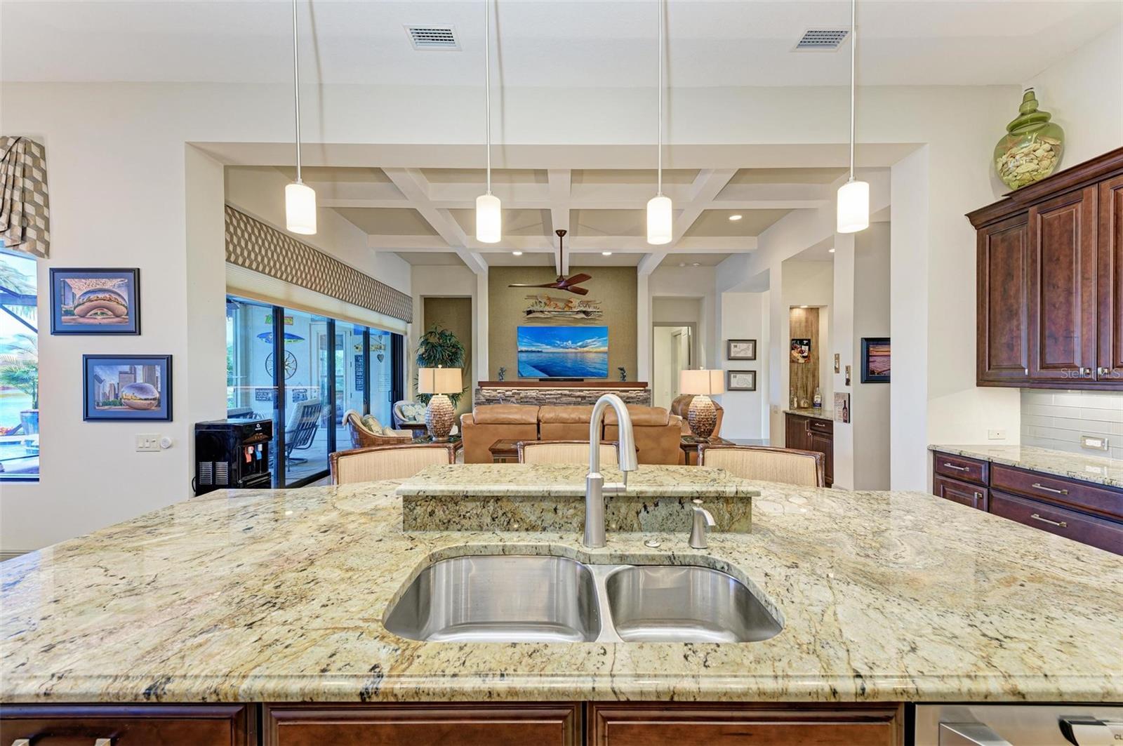 1355 GREBE DR