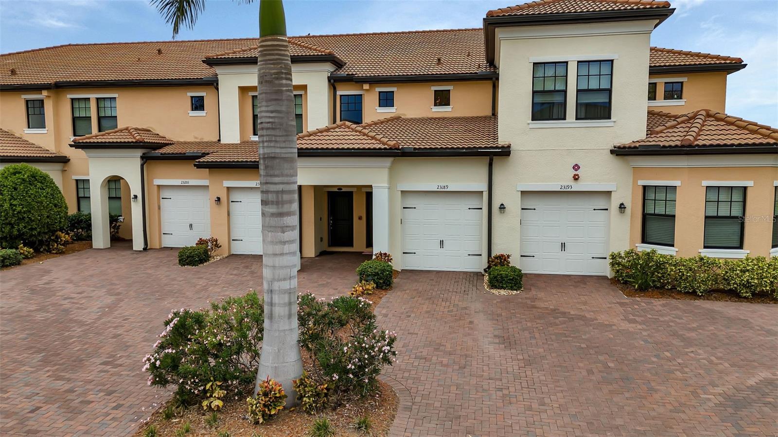 23189 BANBURY WAY #203, #203