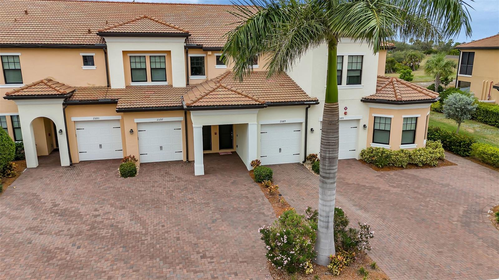 23189 BANBURY WAY #203, #203