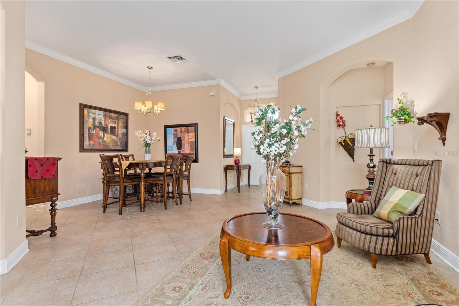 5352 LAYTON DR