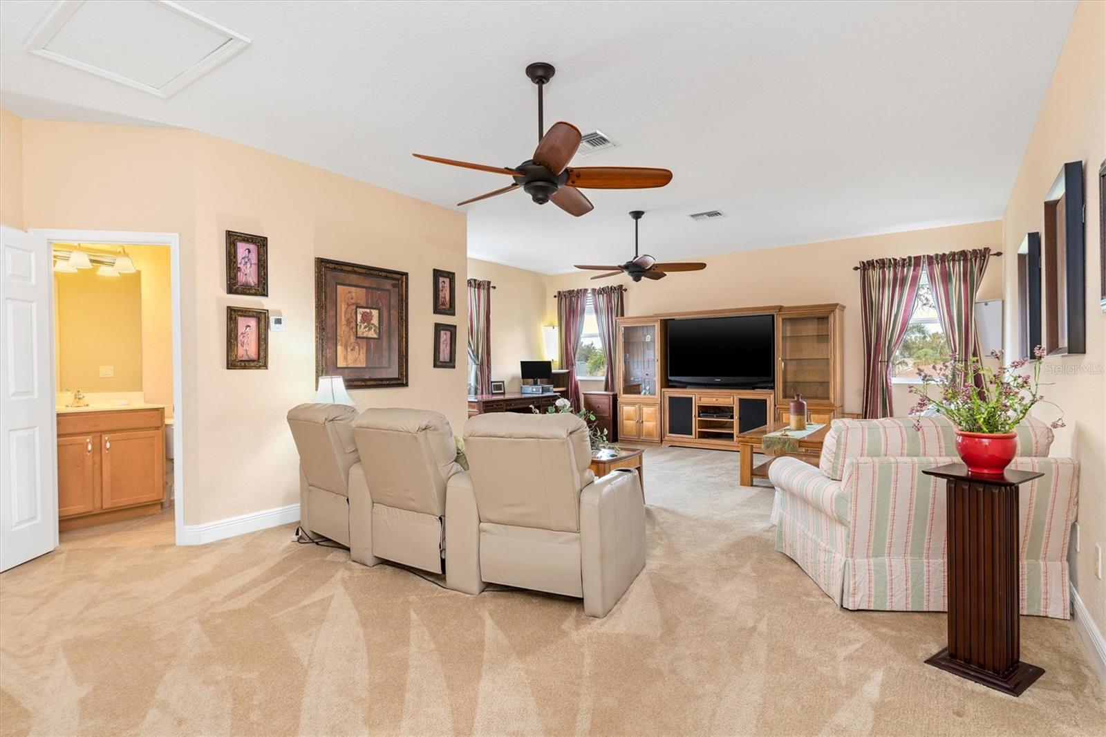 5352 LAYTON DR