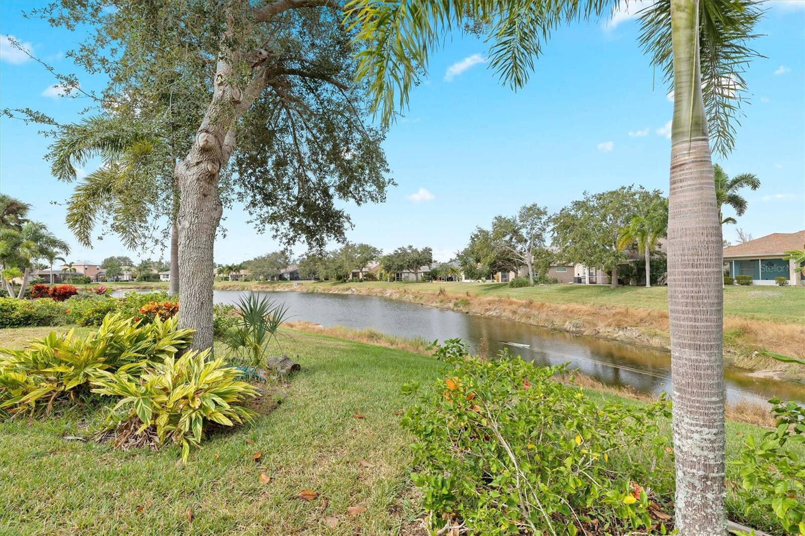 5352 LAYTON DR