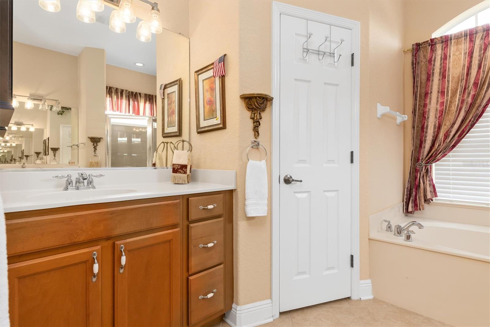 5352 LAYTON DR