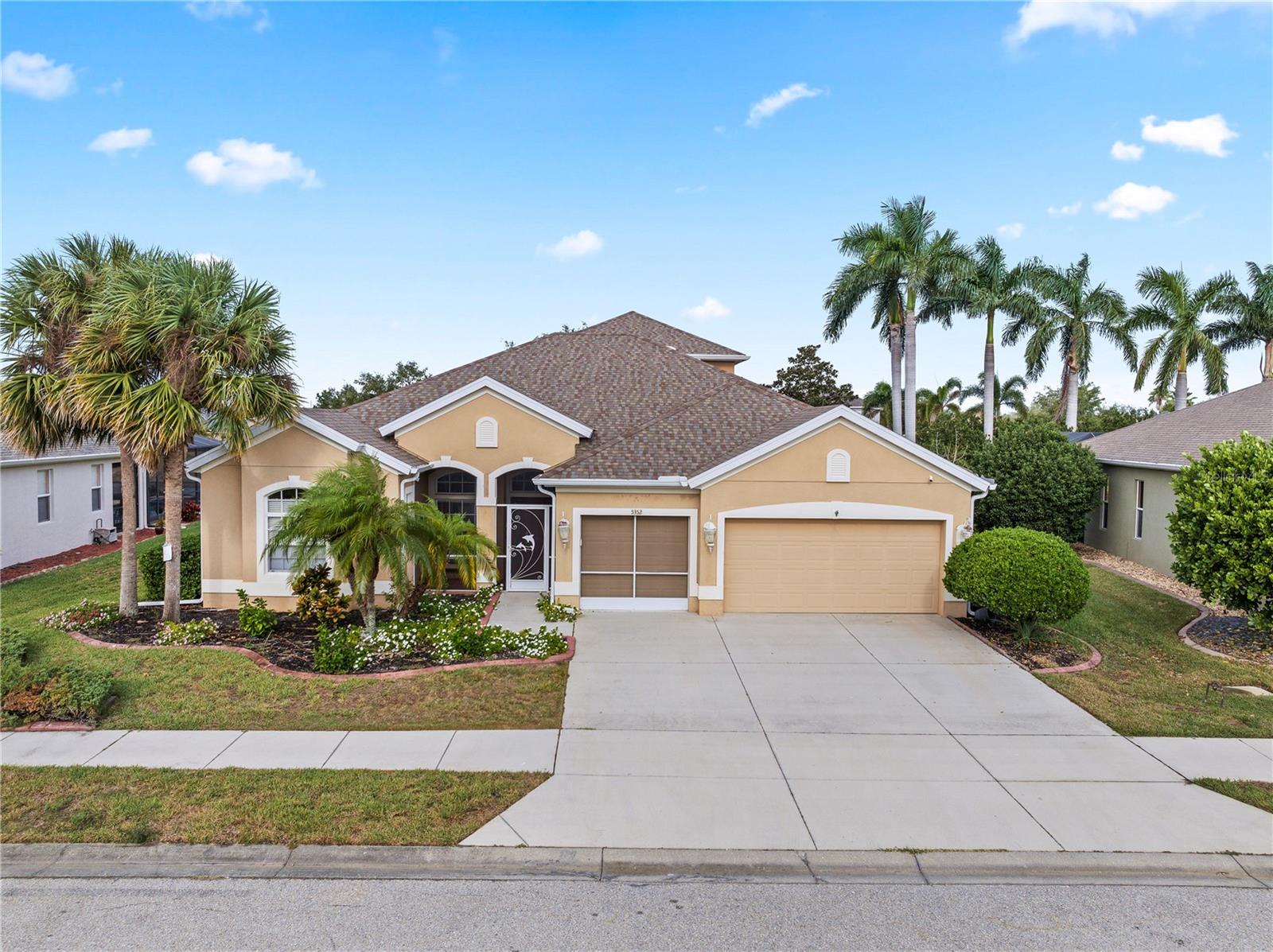 5352 LAYTON DR