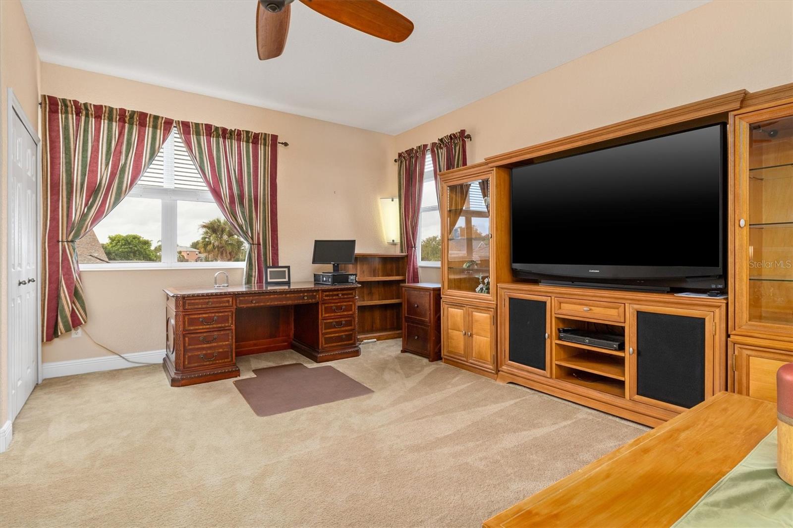 5352 LAYTON DR