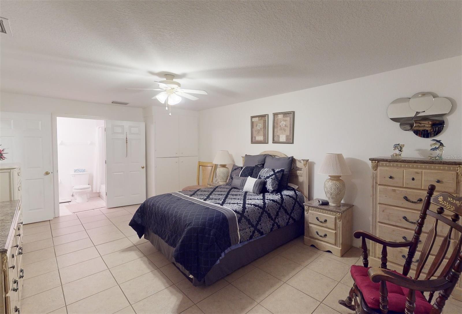 1662 JEANNIN DR