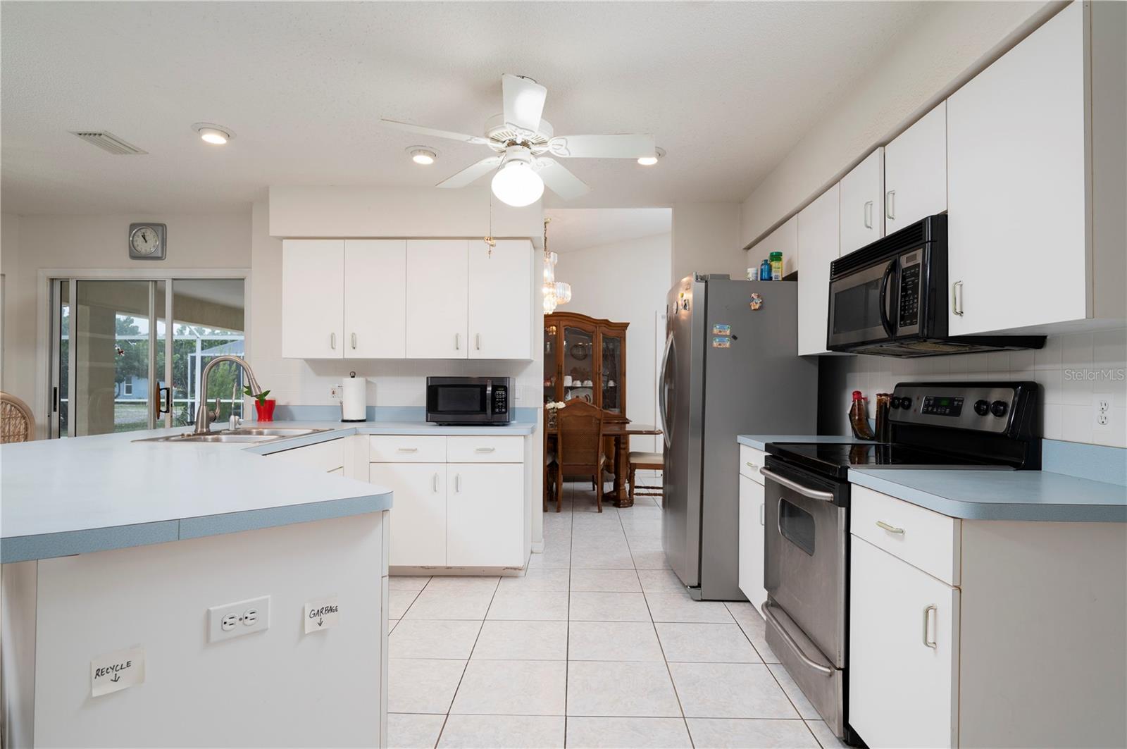 10107 BENTLEY AVE