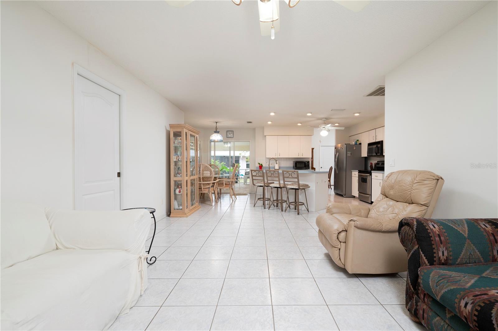 10107 BENTLEY AVE