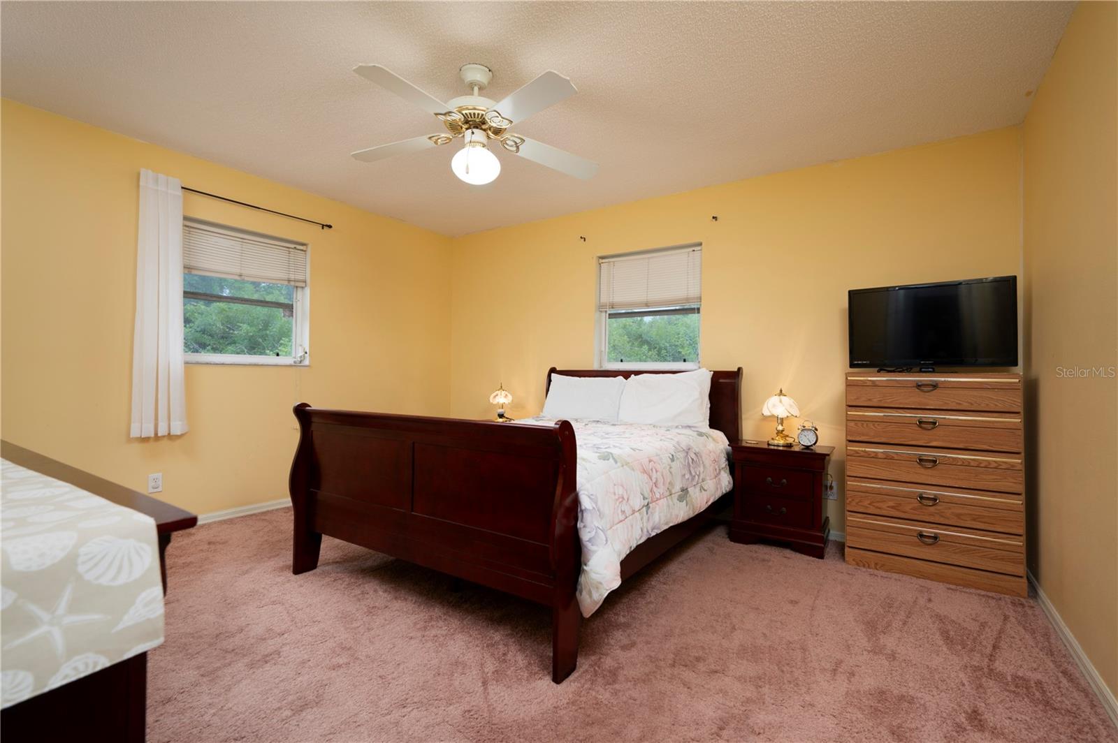 10107 BENTLEY AVE