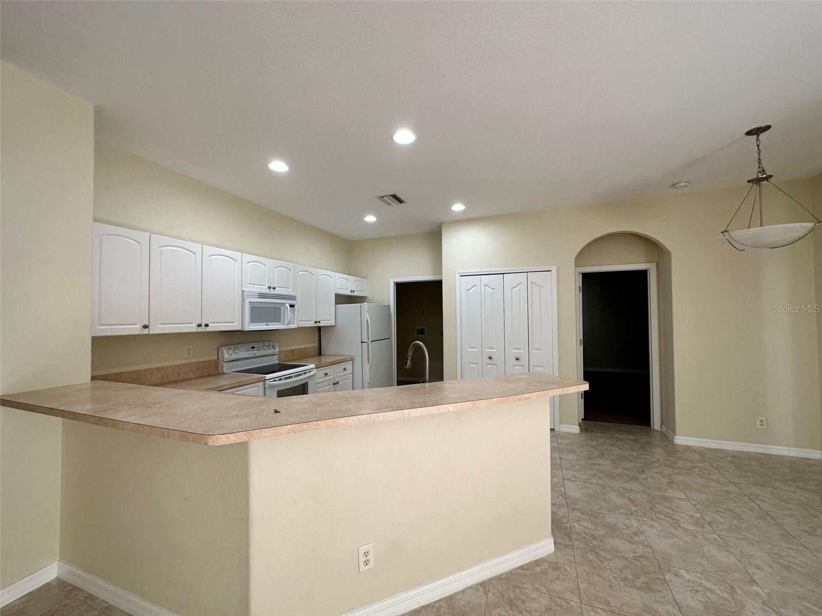 3643 SPINNER AVE