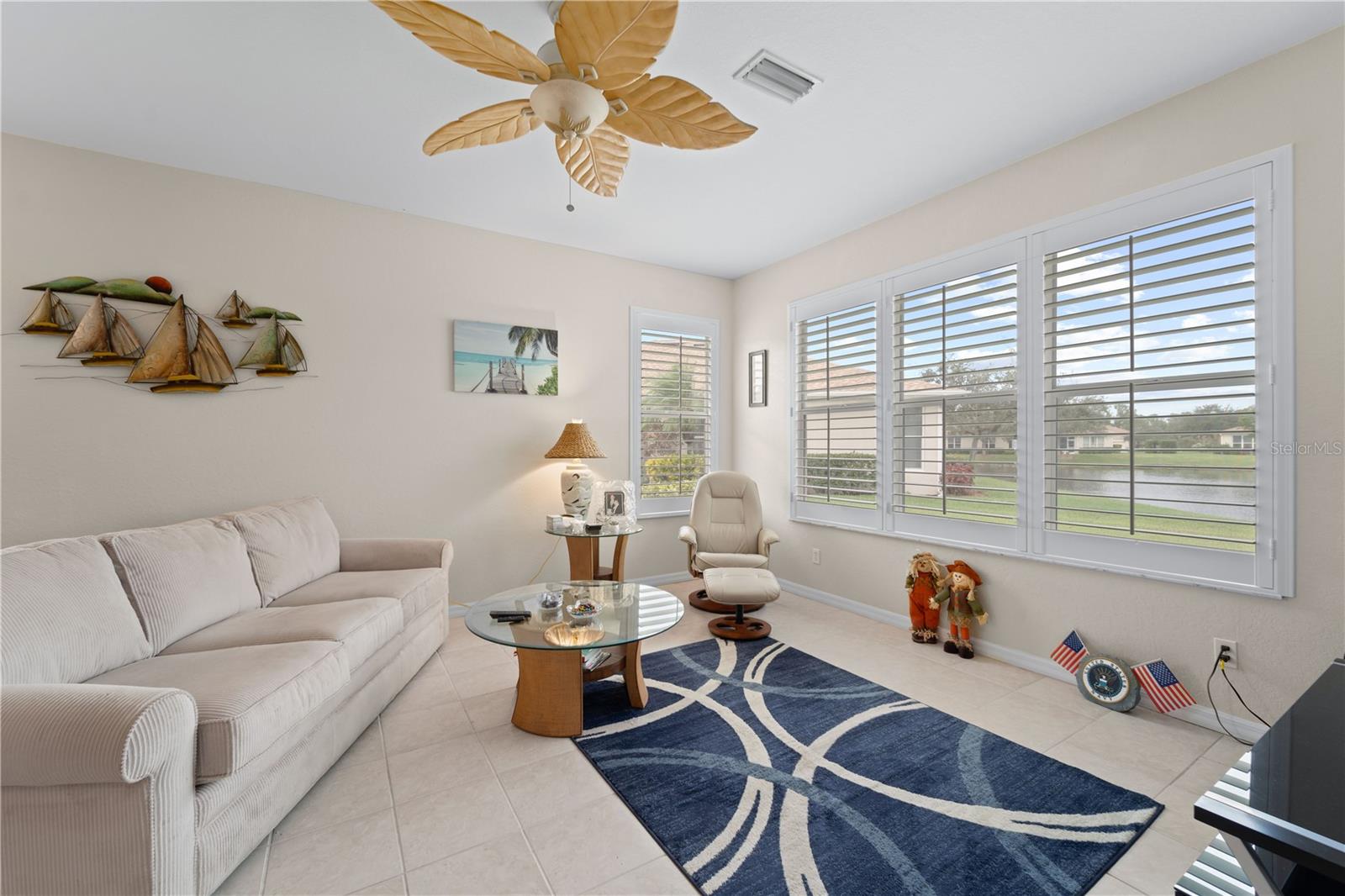 2423 MAGNOLIA CIR
