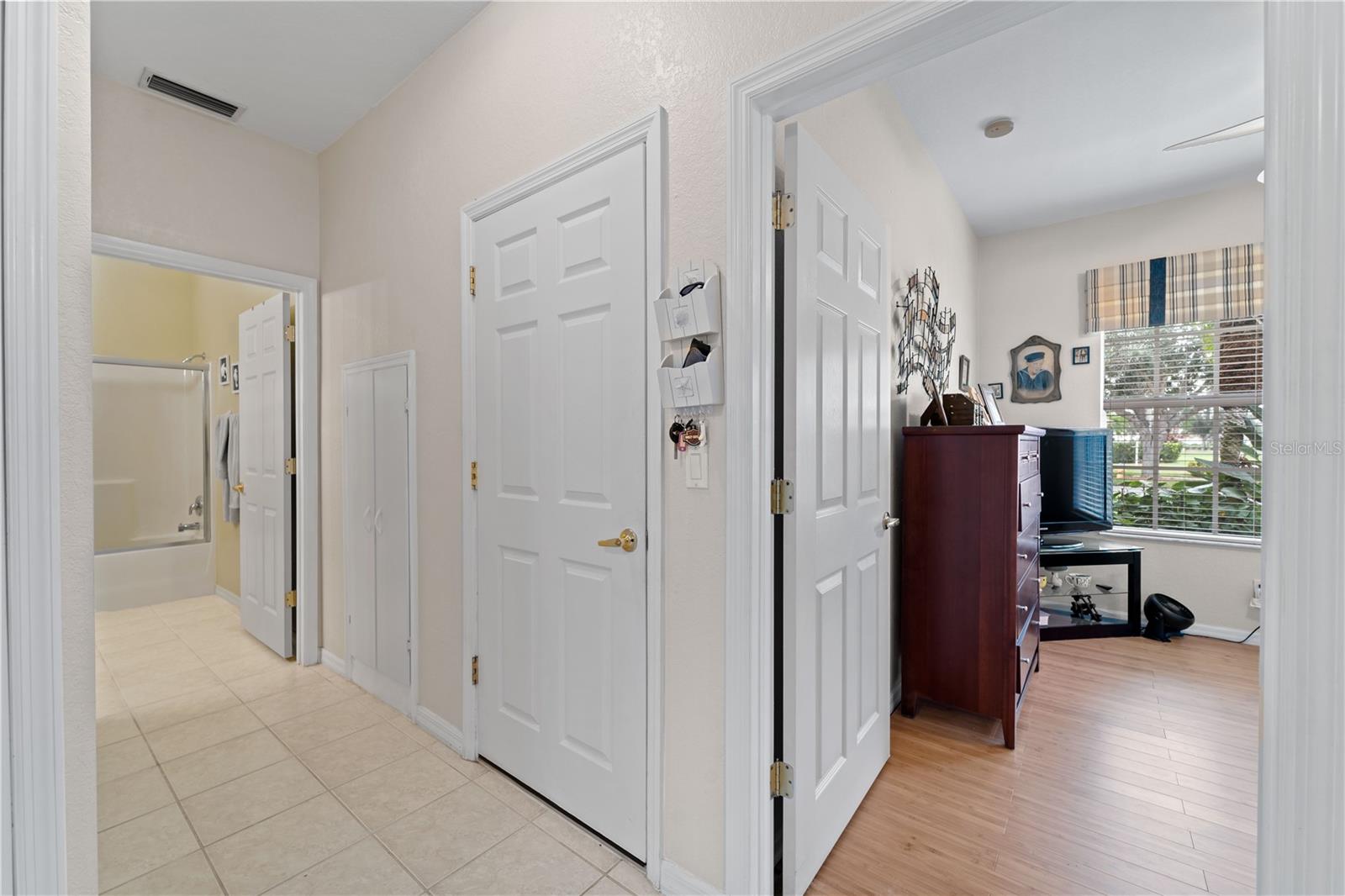 2423 MAGNOLIA CIR