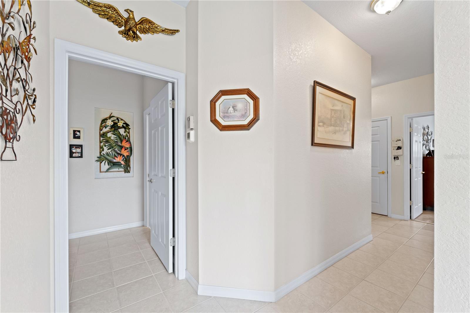 2423 MAGNOLIA CIR