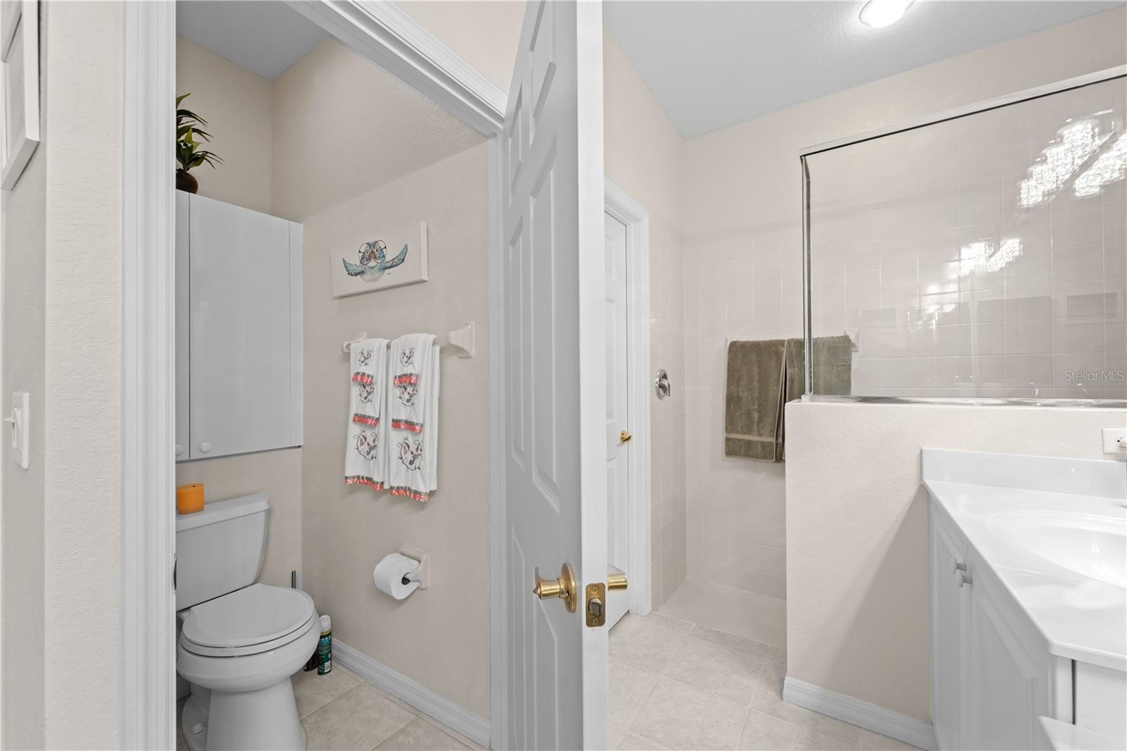 2423 MAGNOLIA CIR